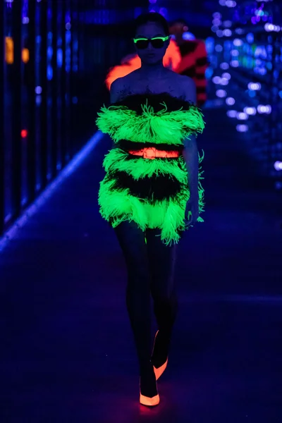 Look 94
